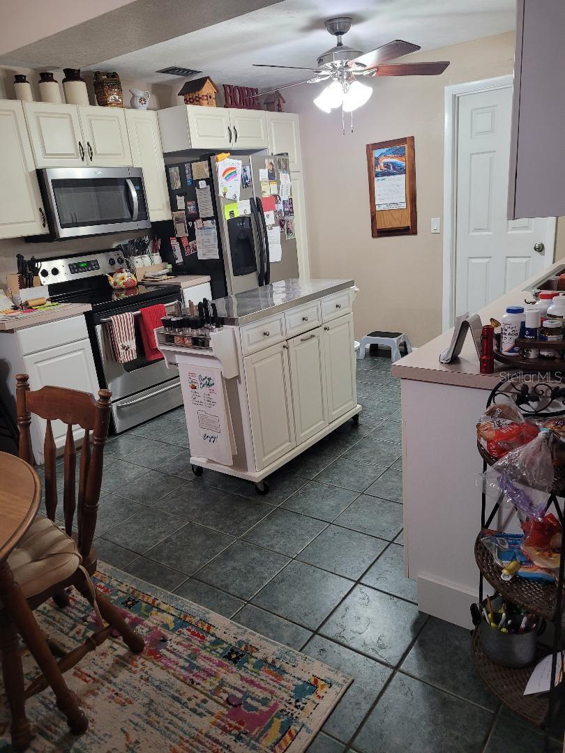 6221 LULLABYE LN, ZEPHYRHILLS, FL, 33541