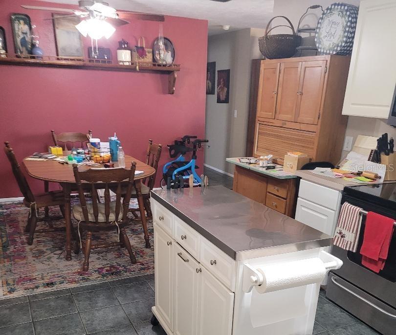 6221 LULLABYE LN, ZEPHYRHILLS, FL, 33541