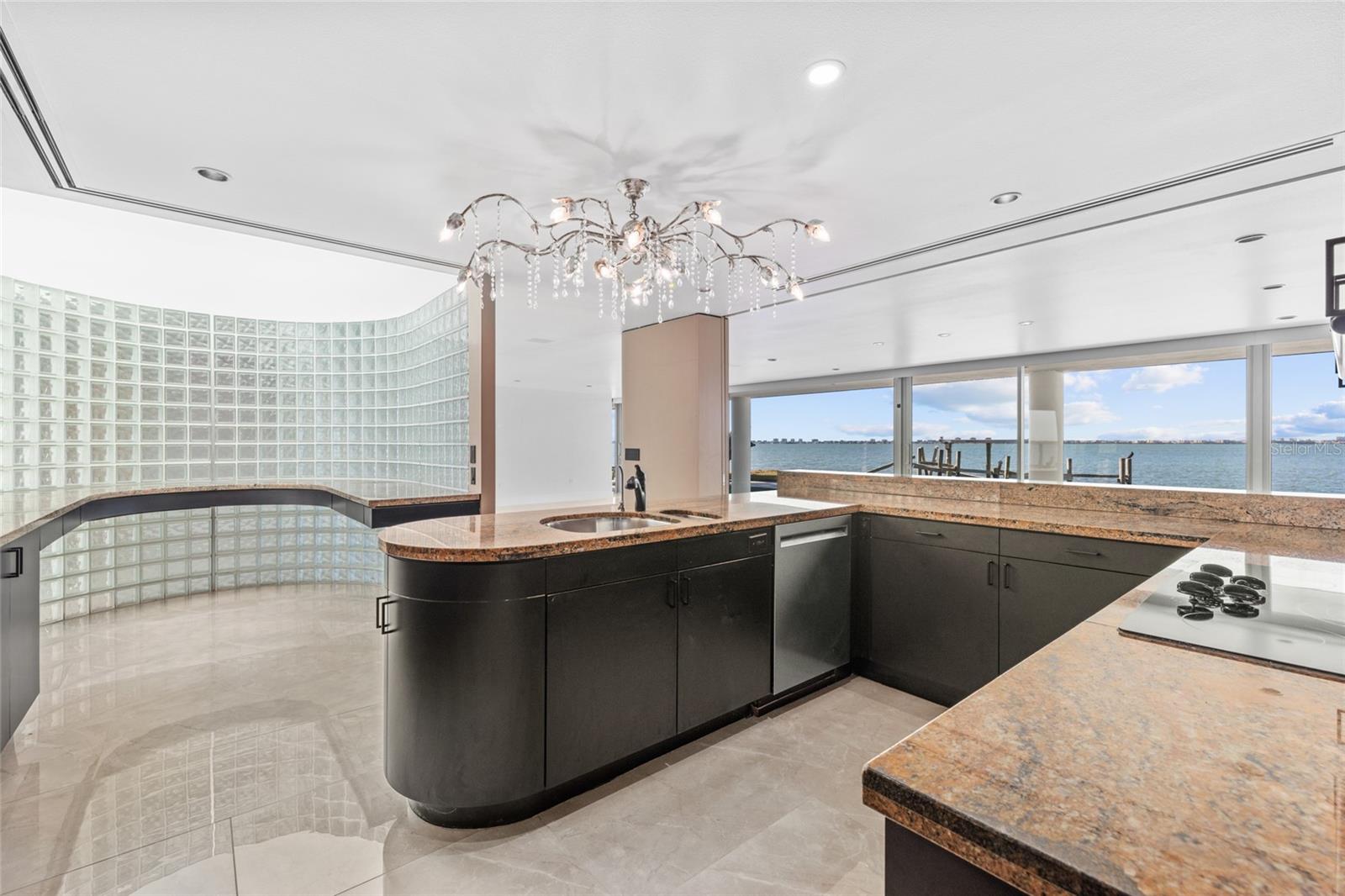 A4680700 Property Photo