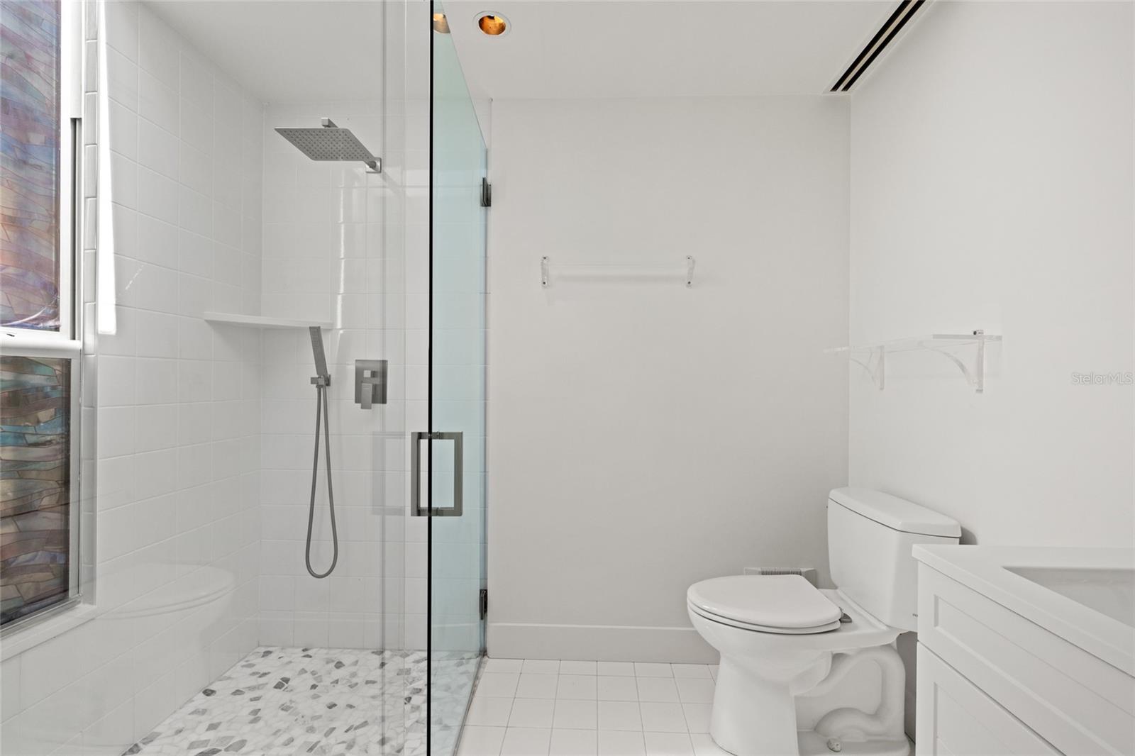 A4680700 Property Photo