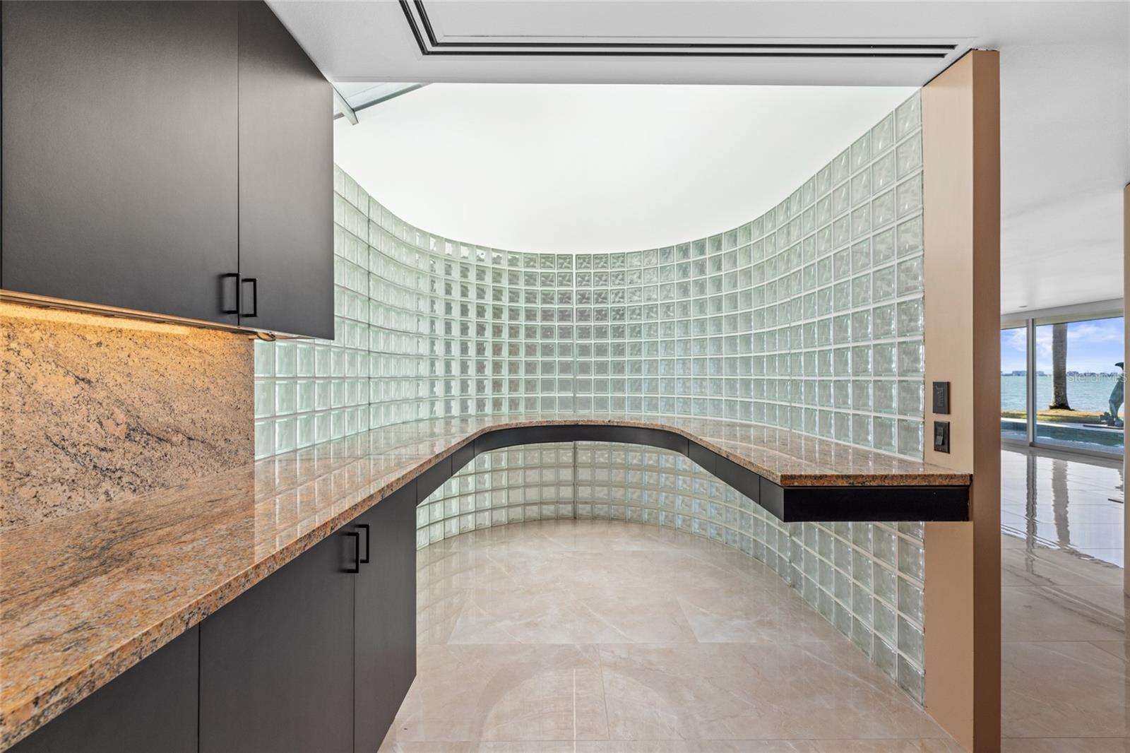 A4680700 Property Photo