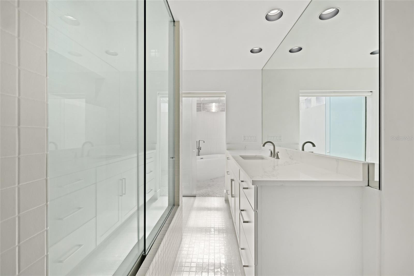 A4680700 Property Photo