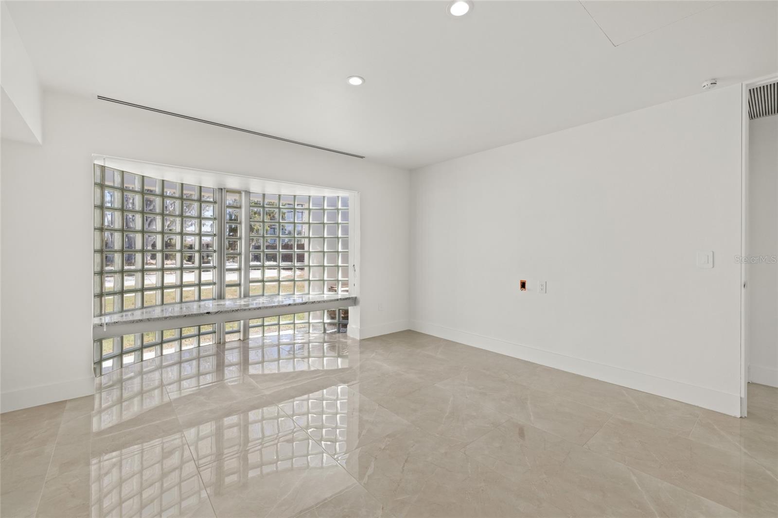 A4680700 Property Photo