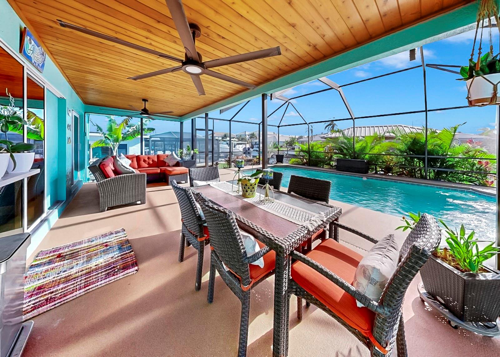 1016 SPINDLE PALM WAY, APOLLO BEACH, FL, 33572