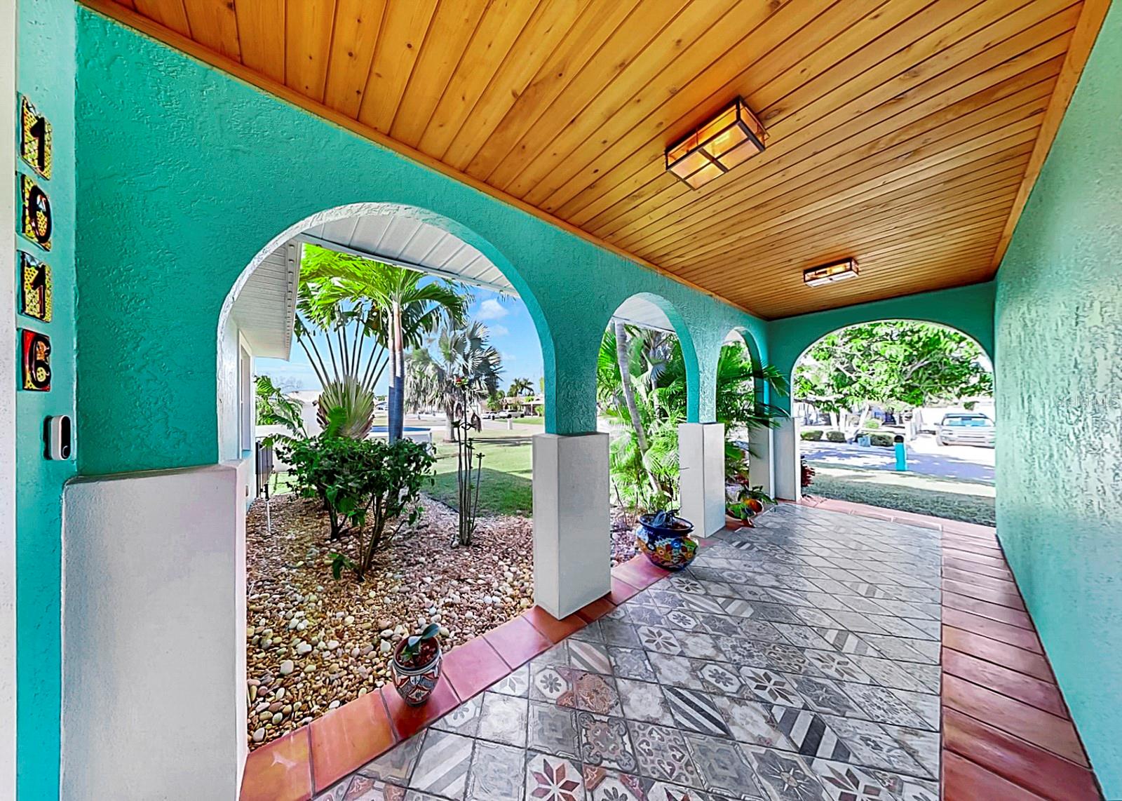 1016 SPINDLE PALM WAY, APOLLO BEACH, FL, 33572