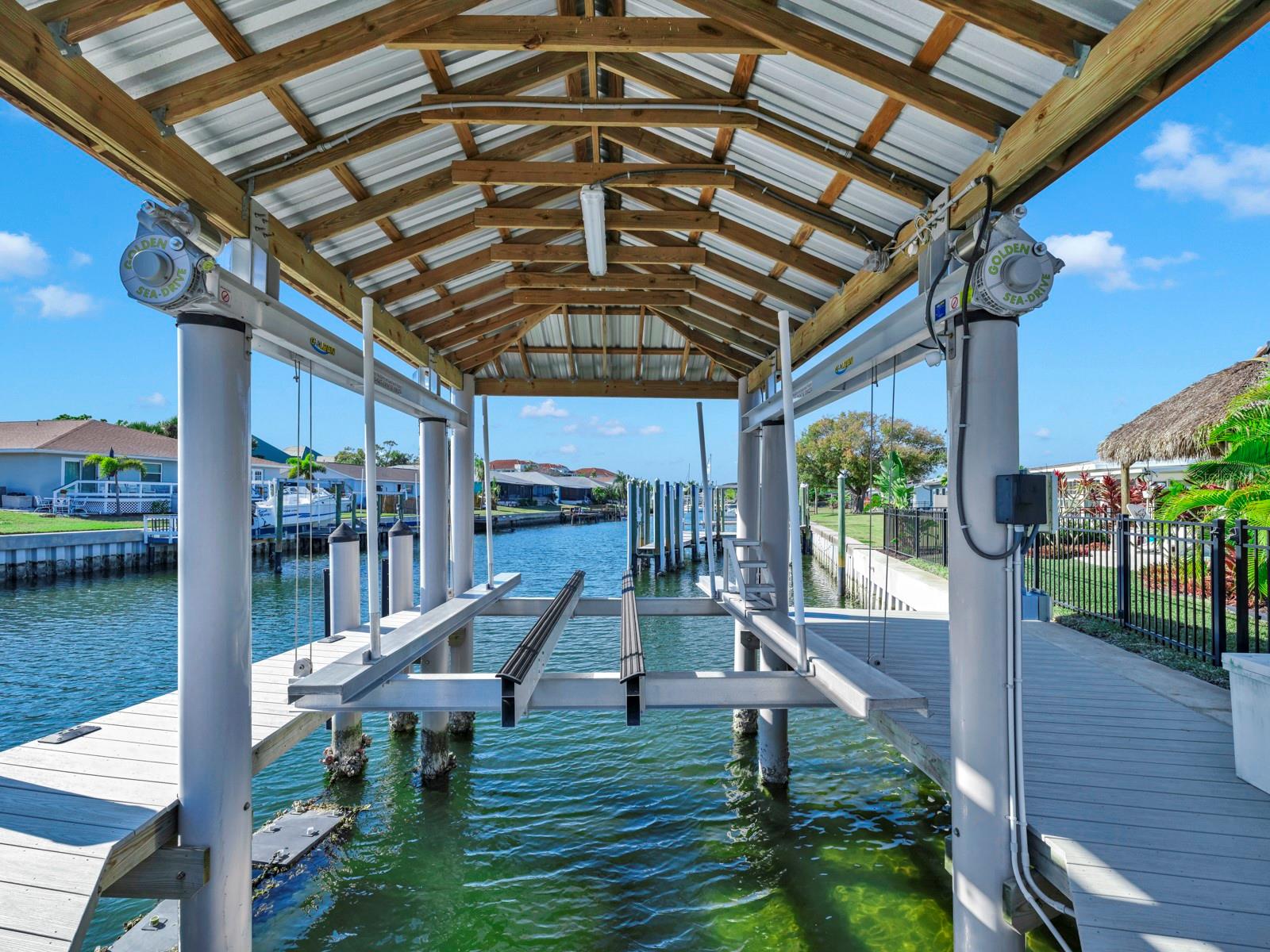 1016 SPINDLE PALM WAY, APOLLO BEACH, FL, 33572