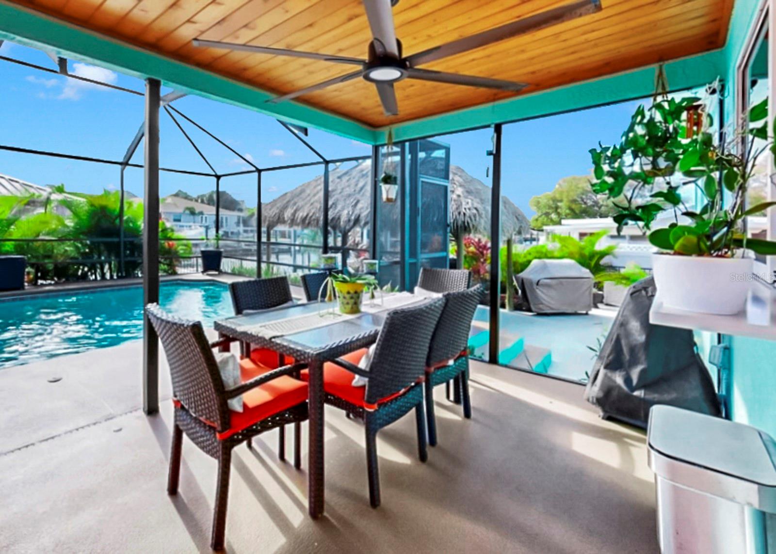 1016 SPINDLE PALM WAY, APOLLO BEACH, FL, 33572