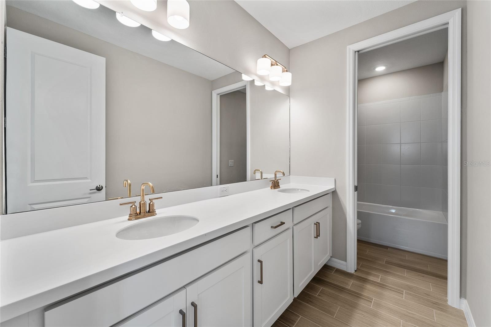 2347 OVERFALLS PL, WESLEY CHAPEL, FL, 33543