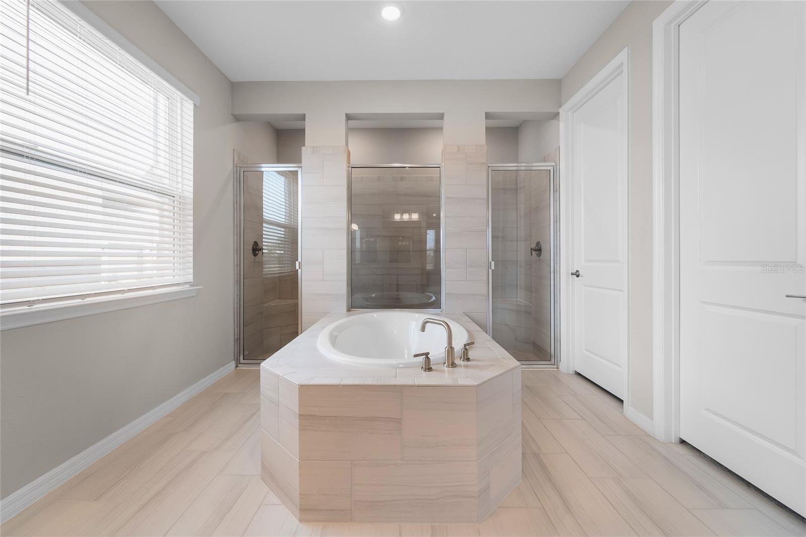 2347 OVERFALLS PL, WESLEY CHAPEL, FL, 33543