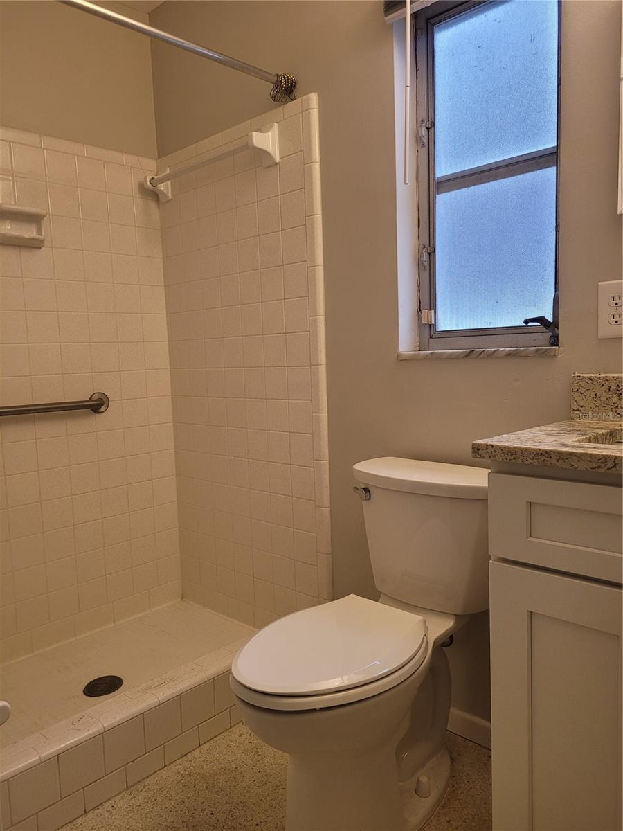 13705 JAMAICA DR, SEMINOLE, FL, 33776