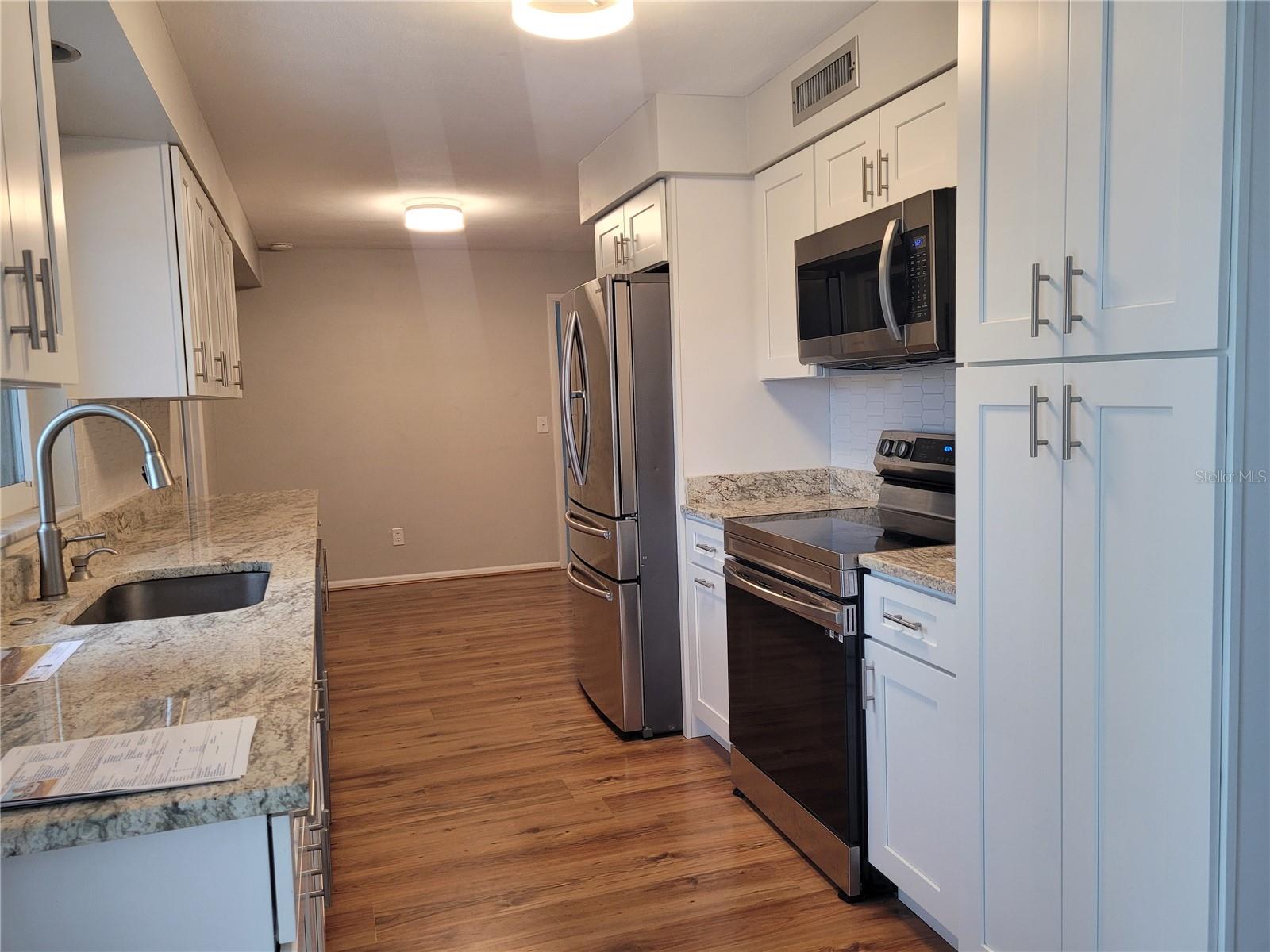 13705 JAMAICA DR, SEMINOLE, FL, 33776