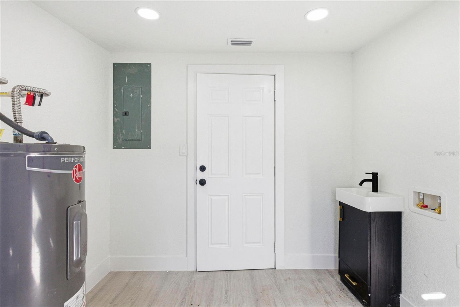 3416 E JEAN ST, TAMPA, FL, 33610