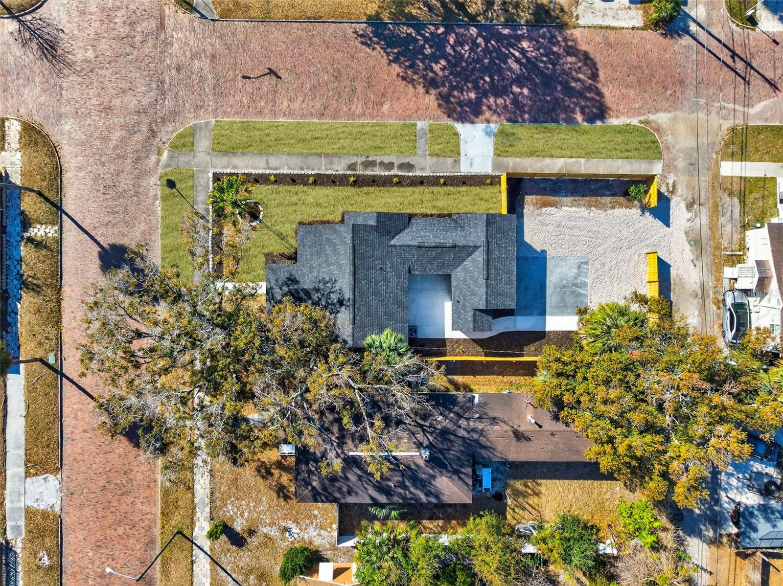 4063 2ND AVE S, ST PETERSBURG, FL, 33711