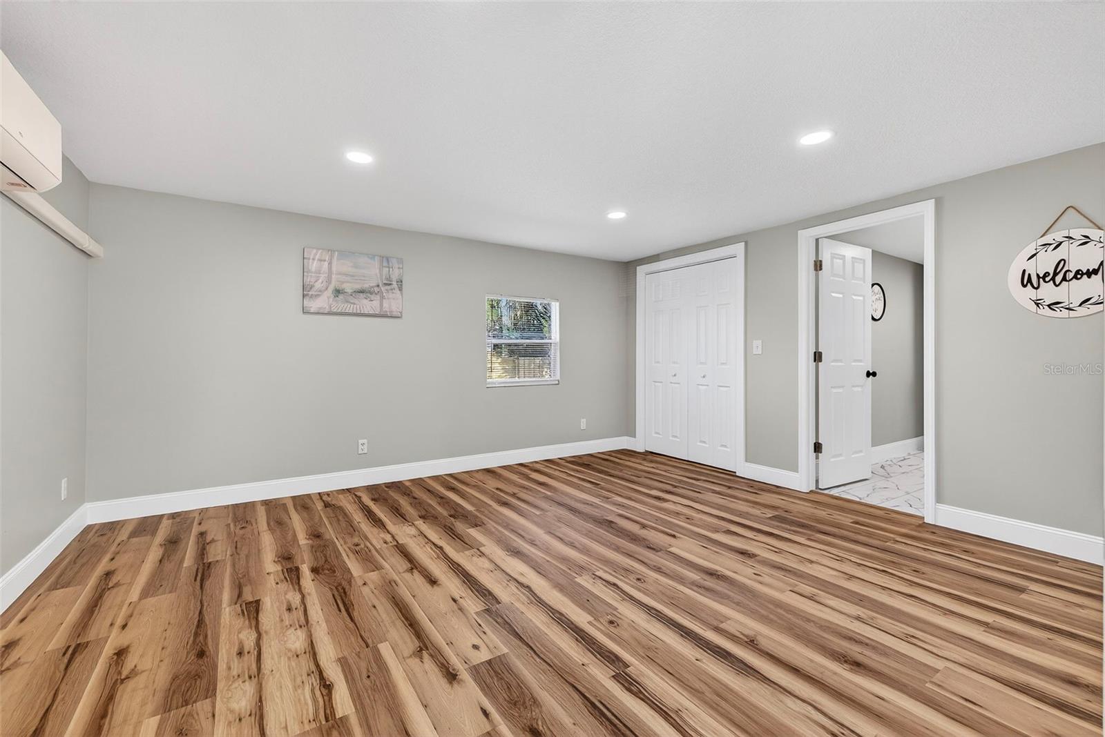 4063 2ND AVE S, ST PETERSBURG, FL, 33711