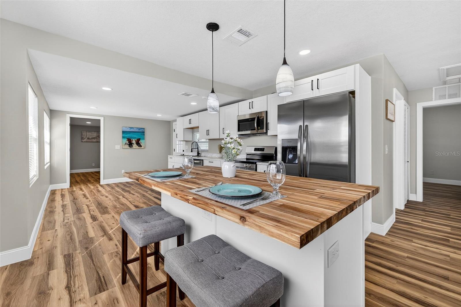 4063 2ND AVE S, ST PETERSBURG, FL, 33711