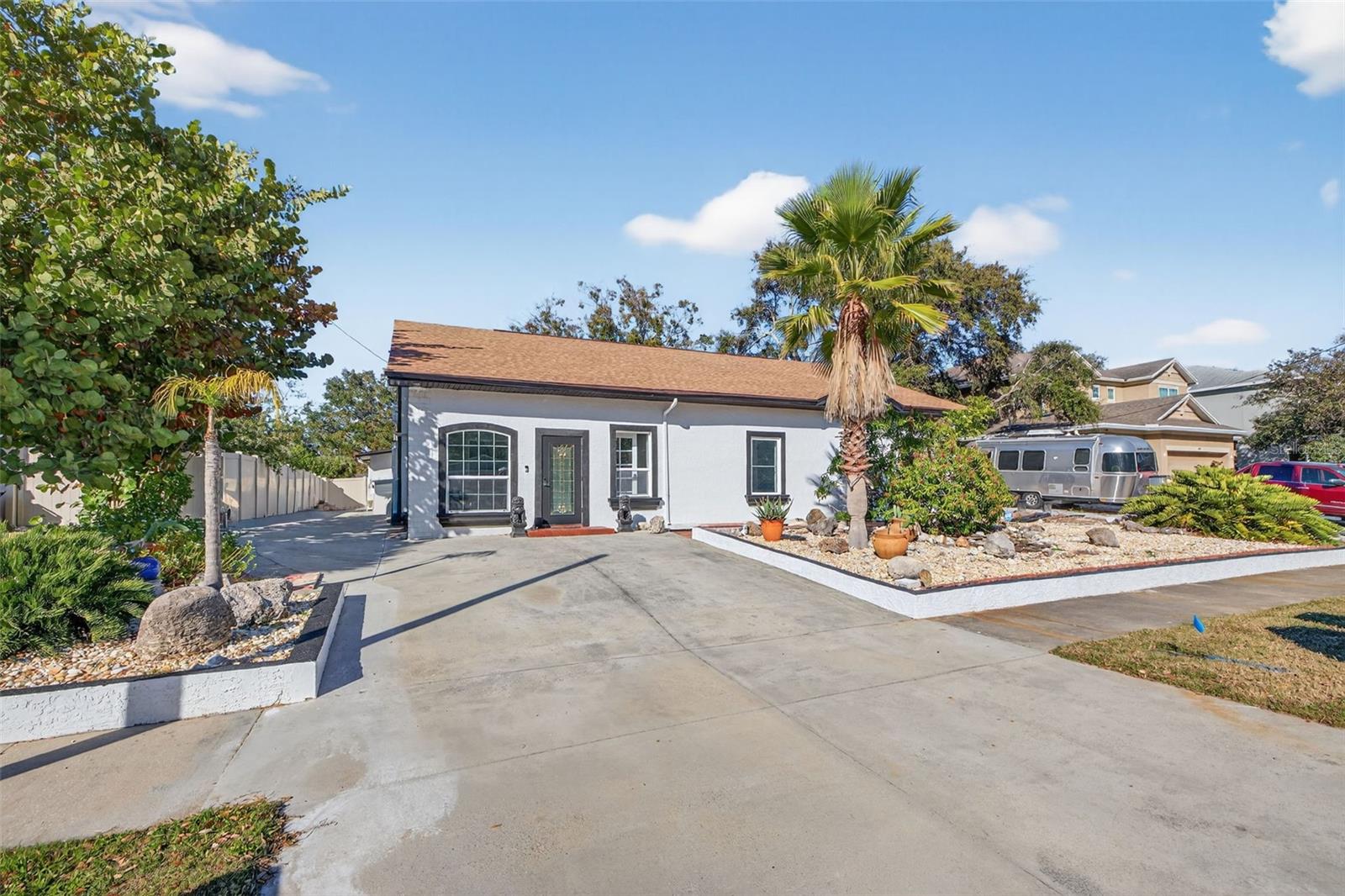 2835 W SHELTON AVE, TAMPA, FL, 33611