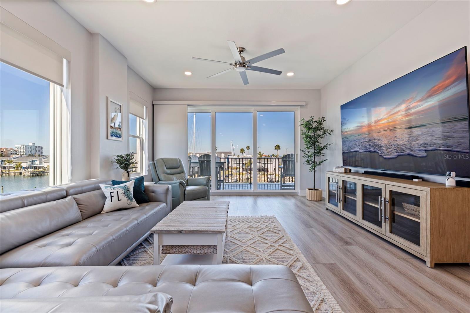 400 150TH AVE #307, MADEIRA BEACH, FL, 33708