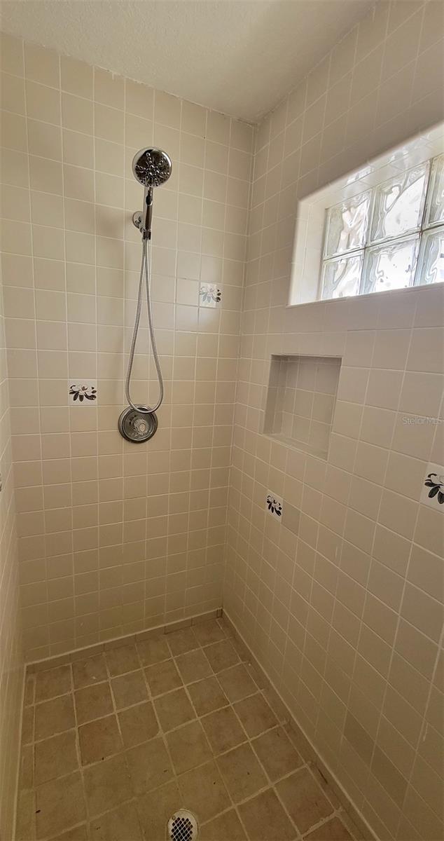 2800 HAMMOCK GROVE RD, GROVELAND, FL, 34736