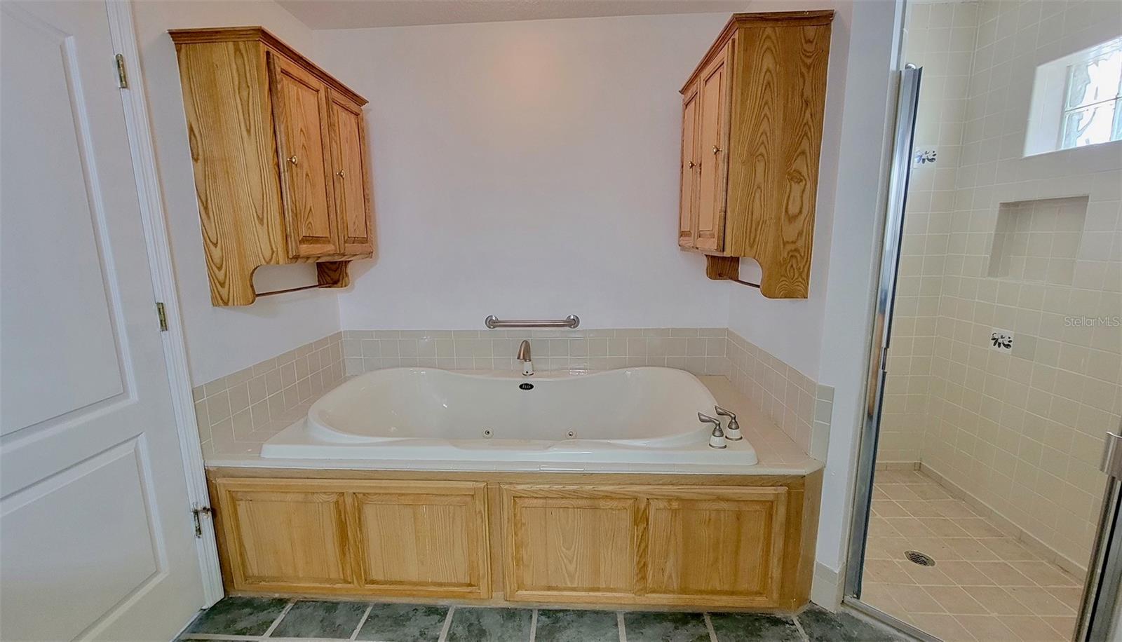 2800 HAMMOCK GROVE RD, GROVELAND, FL, 34736