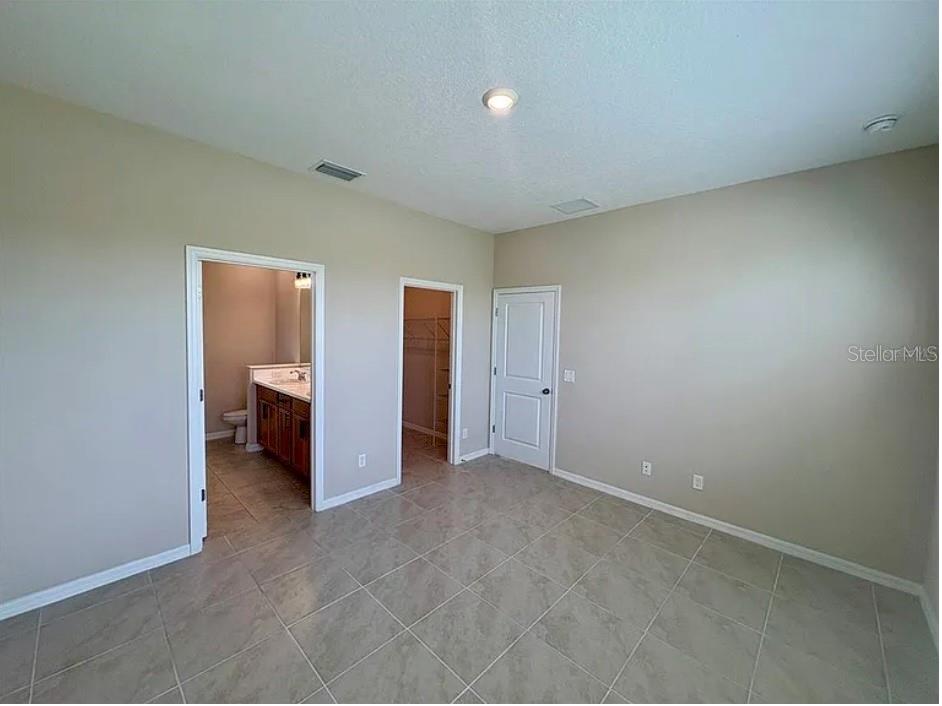 16439 PAYNES MILL DR, BRADENTON, FL, 34211