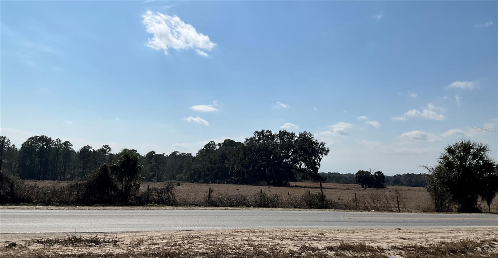 20735 SE HIGHWAY 42, UMATILLA, FL, 32784