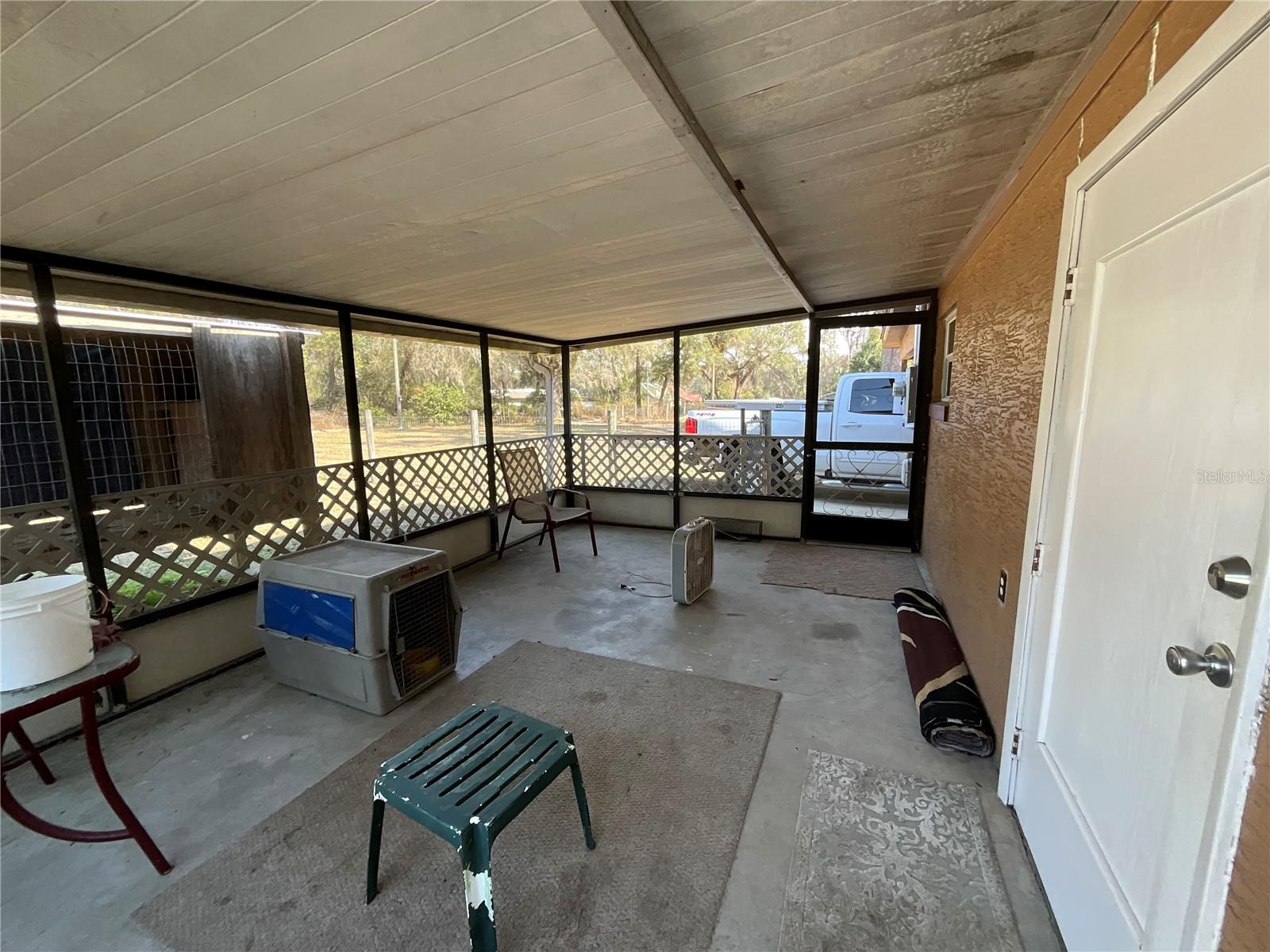 20735 SE HIGHWAY 42, UMATILLA, FL, 32784