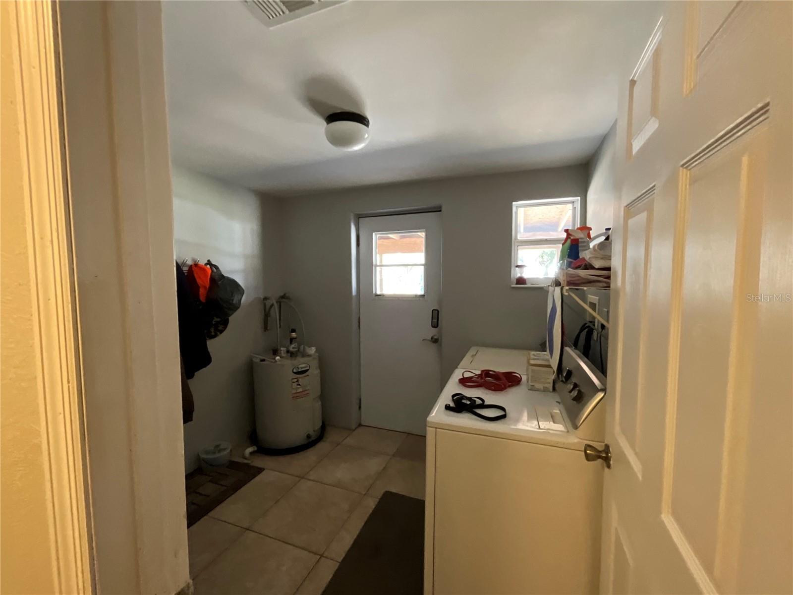 20735 SE HIGHWAY 42, UMATILLA, FL, 32784