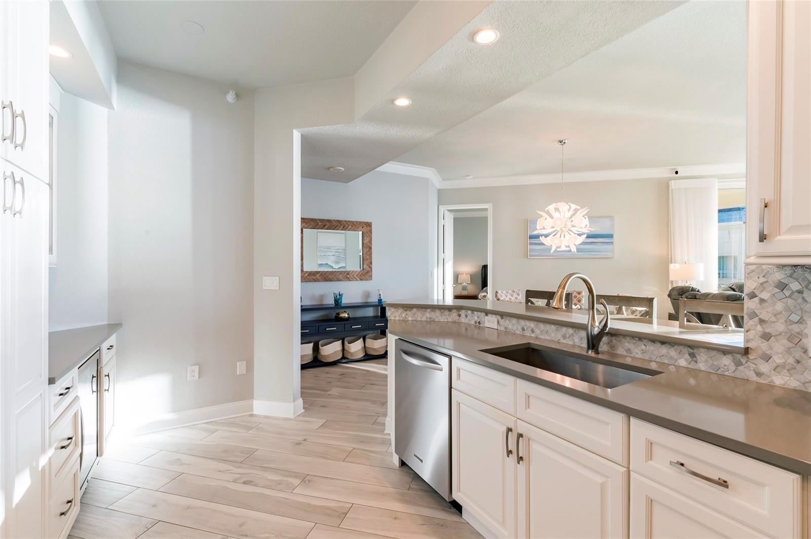 1170 GULF BLVD #2203, CLEARWATER BEACH, FL, 33767