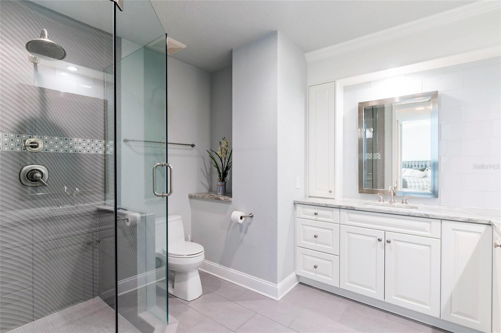 1170 GULF BLVD #2203, CLEARWATER BEACH, FL, 33767