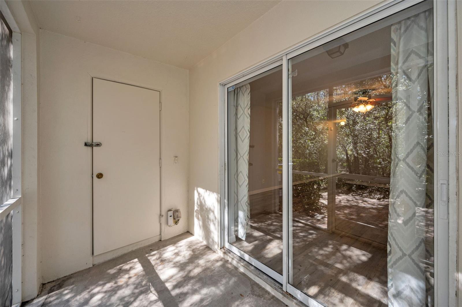 9614 CHARLESBERG DR, TAMPA, FL, 33635