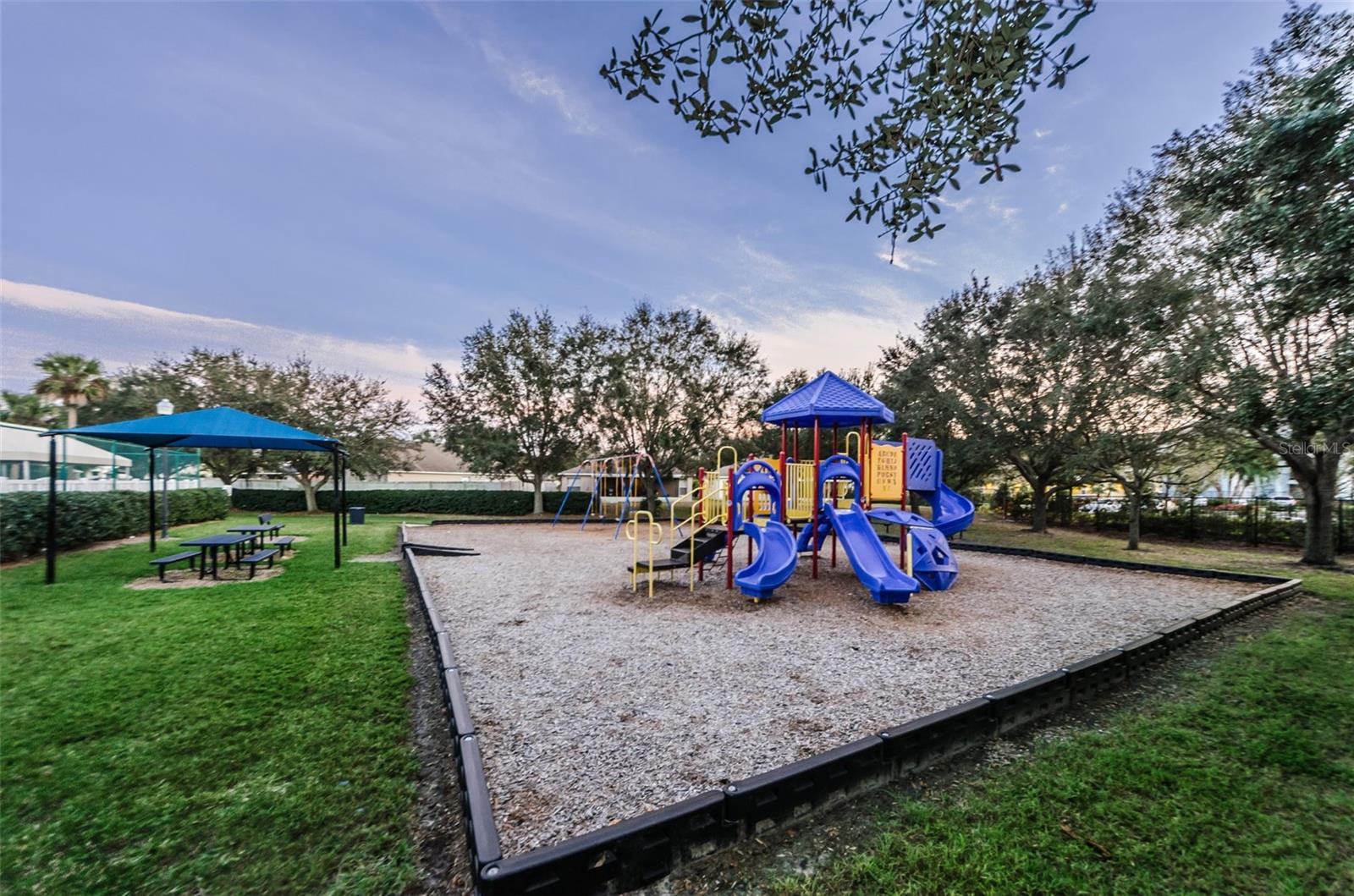 9614 CHARLESBERG DR, TAMPA, FL, 33635