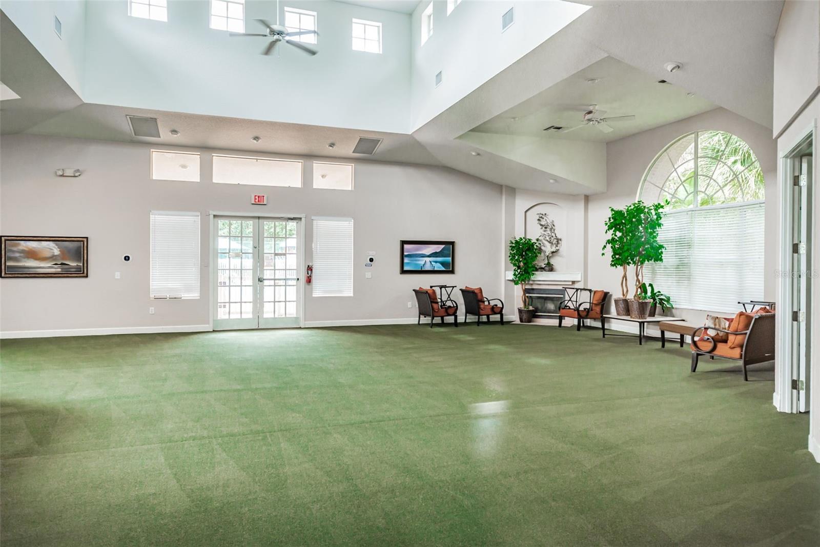 9614 CHARLESBERG DR, TAMPA, FL, 33635