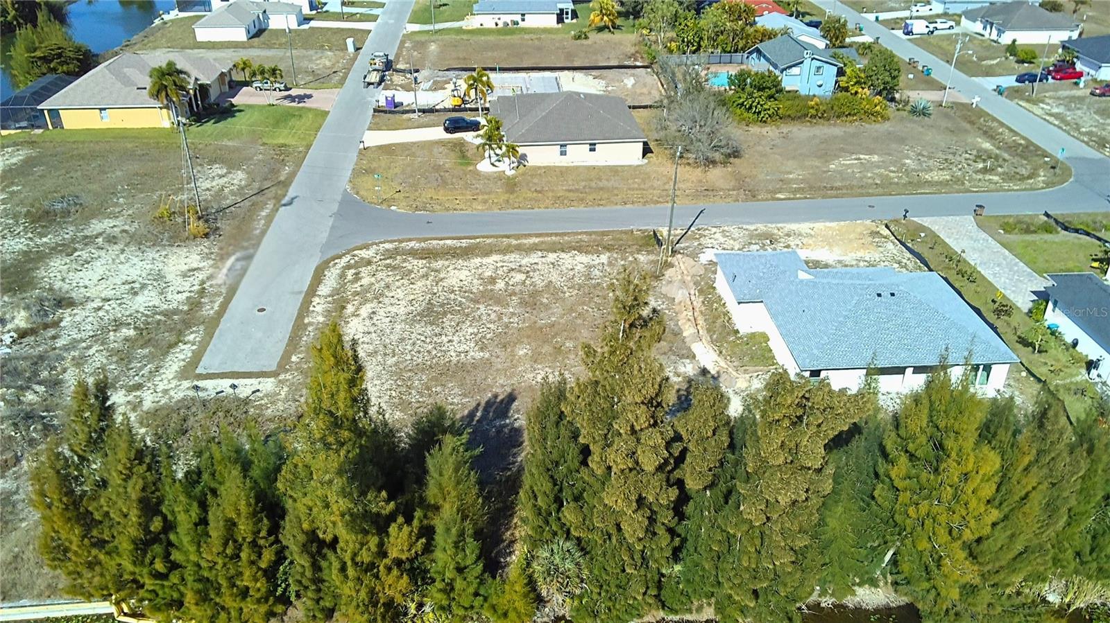 122 NE 9TH ST, CAPE CORAL, FL, 33909