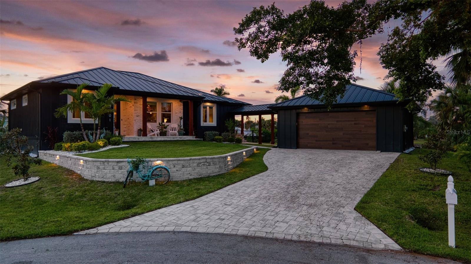 3001 BANYAN WAY, PUNTA GORDA, FL, 33950