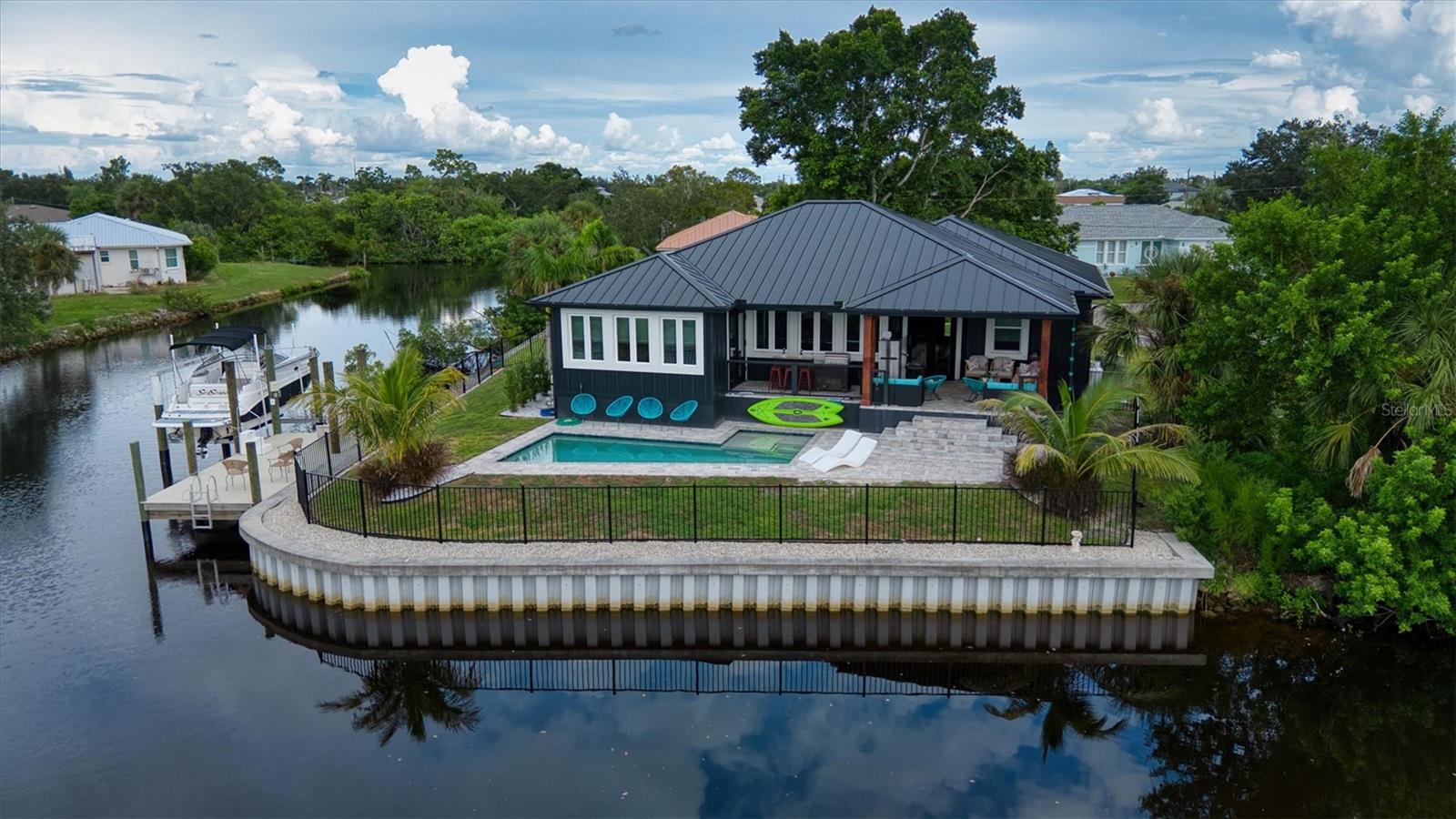 3001 BANYAN WAY, PUNTA GORDA, FL, 33950