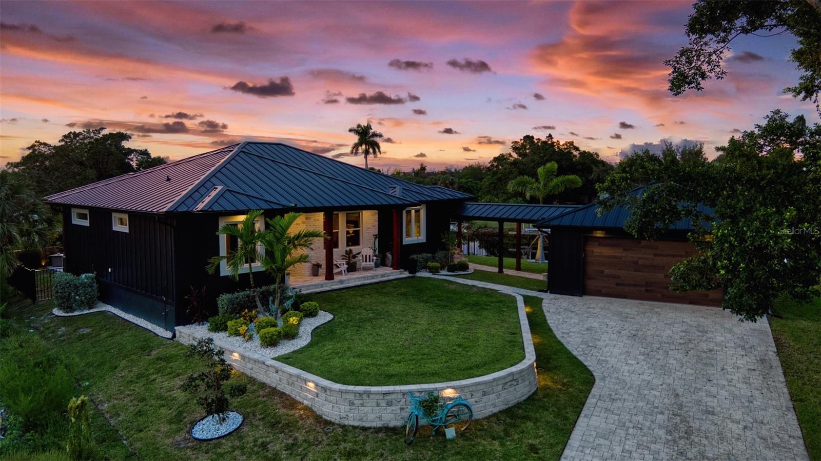 3001 BANYAN WAY, PUNTA GORDA, FL, 33950