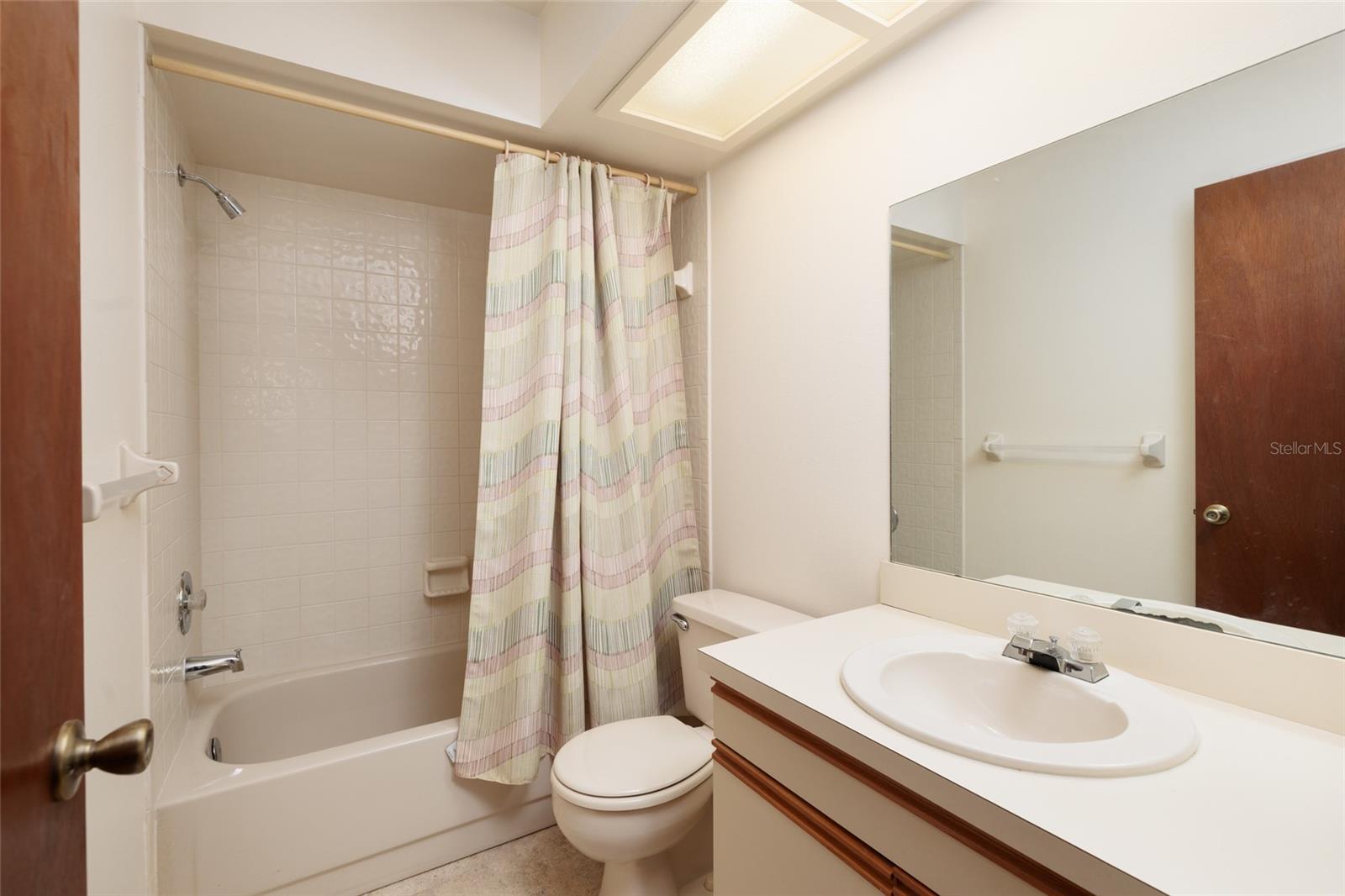 9252 WESTLINKS TER, SEMINOLE, FL, 33777