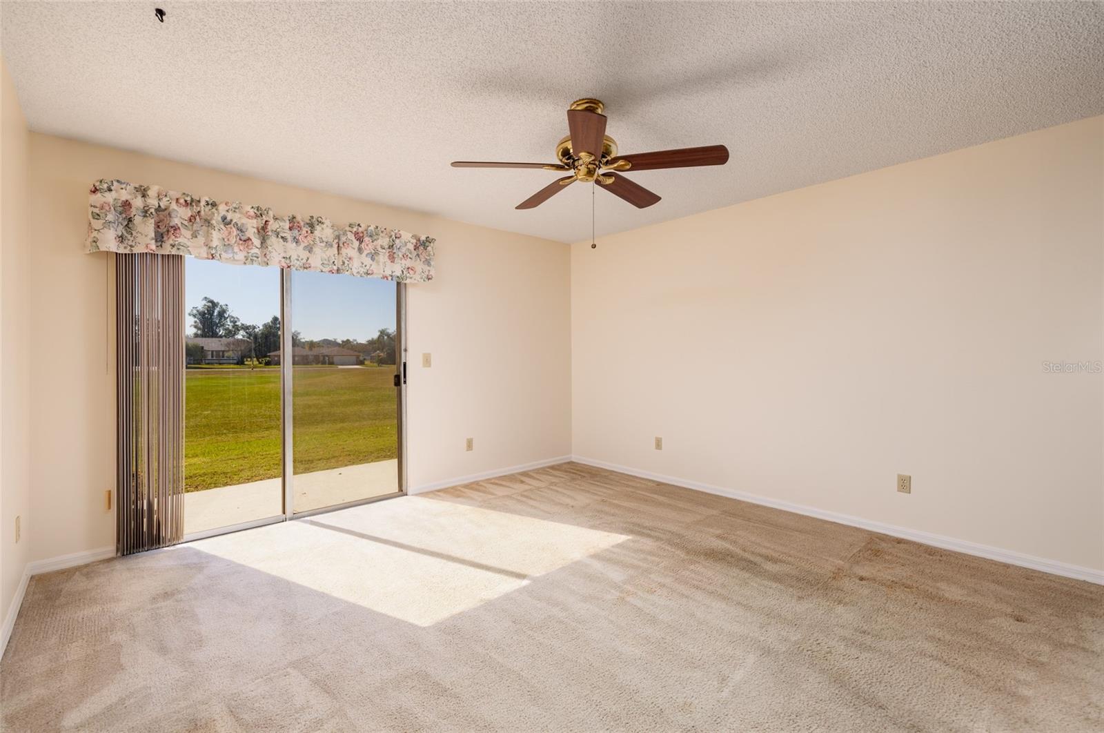 9252 WESTLINKS TER, SEMINOLE, FL, 33777