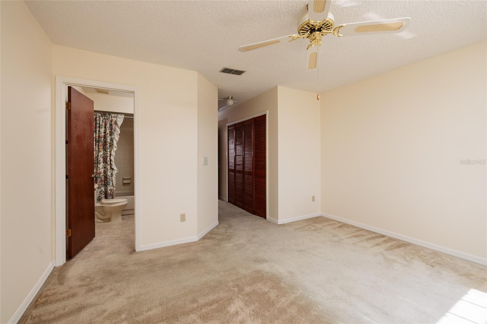 9252 WESTLINKS TER, SEMINOLE, FL, 33777