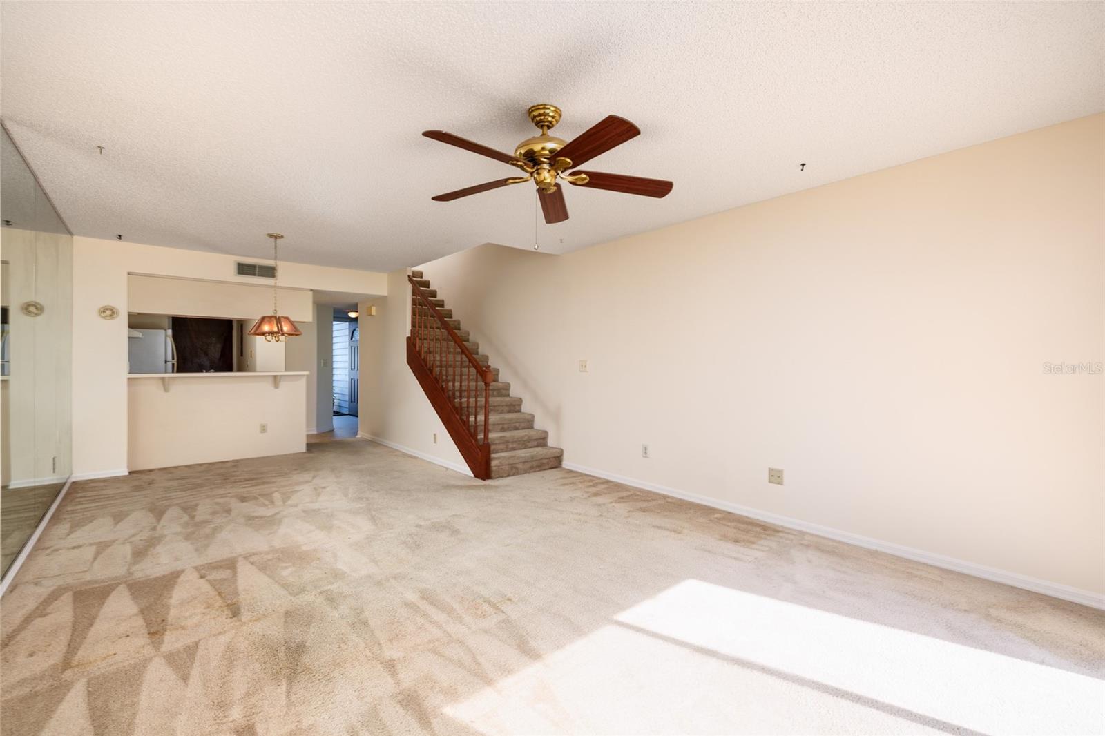 9252 WESTLINKS TER, SEMINOLE, FL, 33777