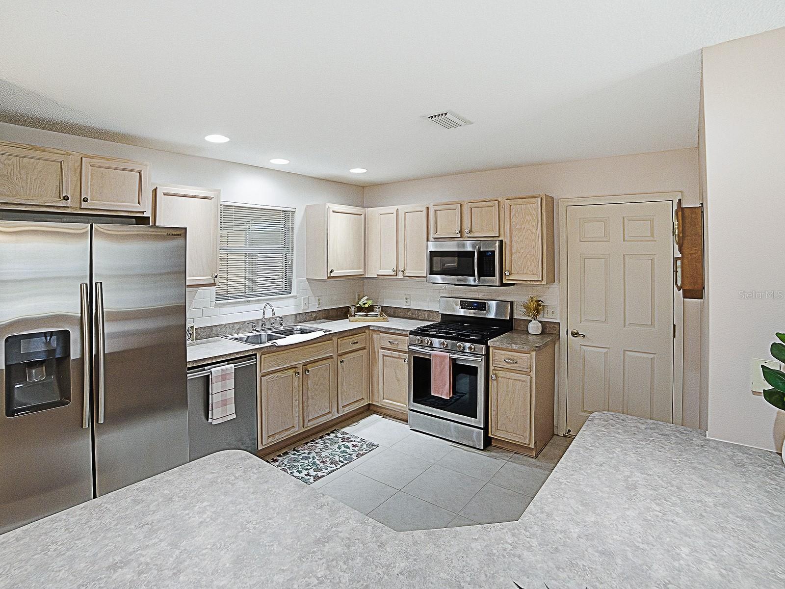 17411 SE 74TH NETHERCLIFT TER, THE VILLAGES, FL, 32162