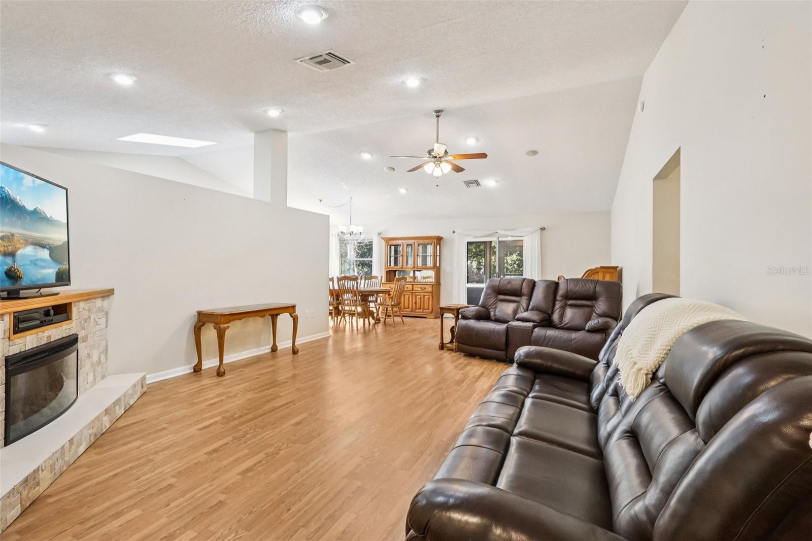 318 SKYE CT, LEESBURG, FL, 34788