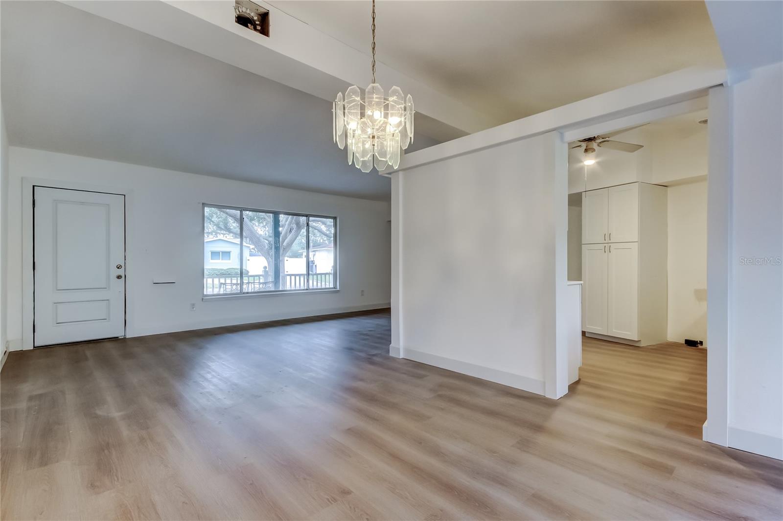 1000 39TH AVE NE, ST PETERSBURG, FL, 33703