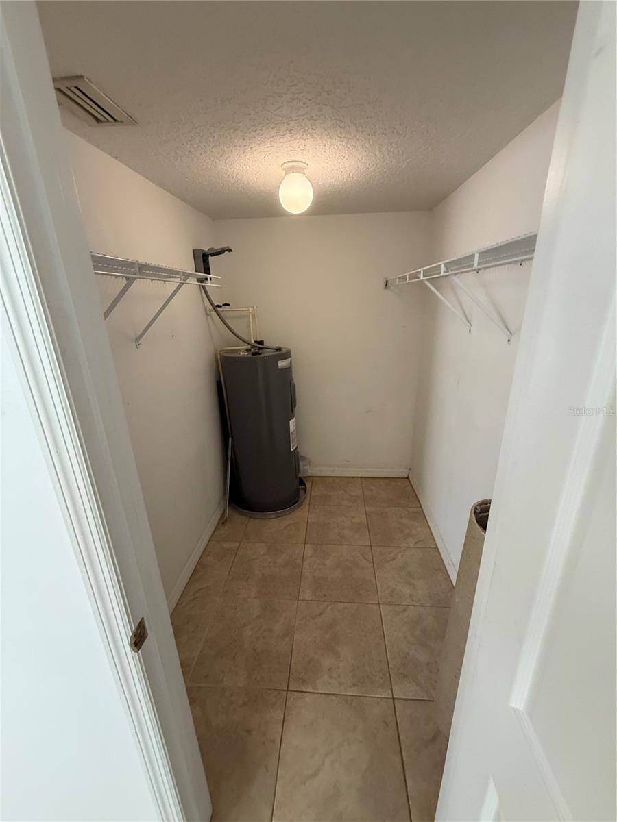 1247 LAKEVIEW DR, CLERMONT, FL, 34711