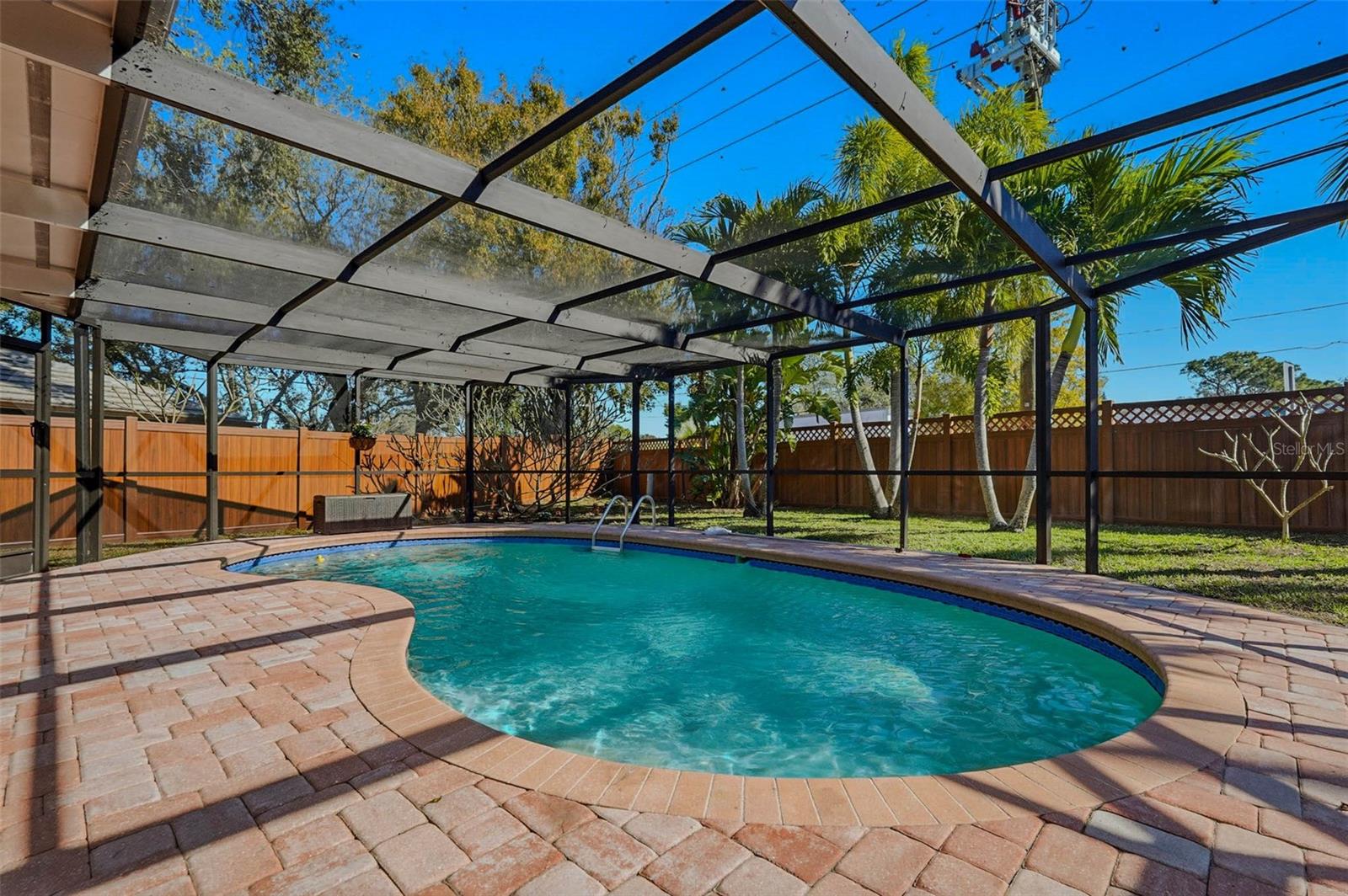 10099 LINDEN PLACE DR, SEMINOLE, FL, 33776