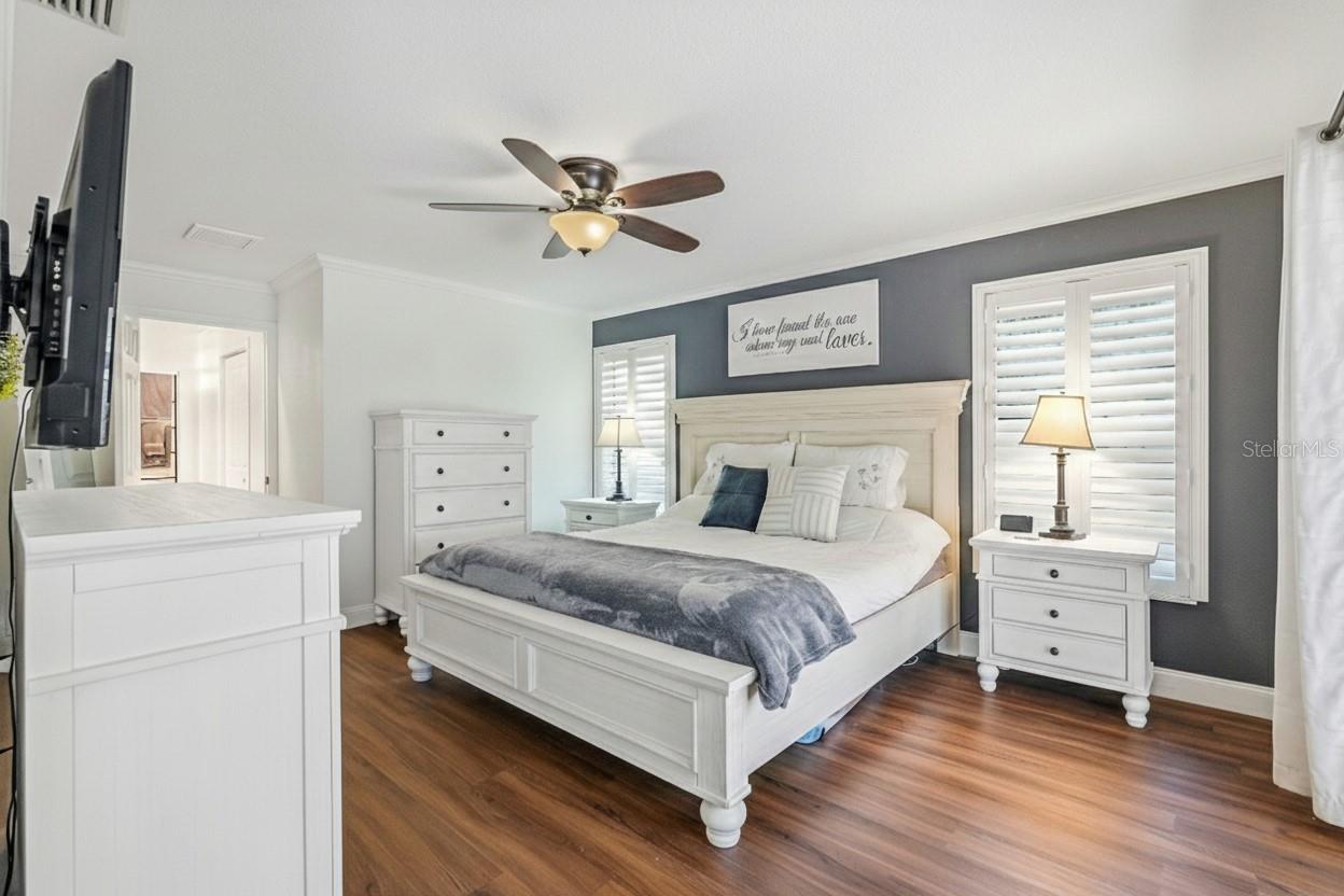 10099 LINDEN PLACE DR, SEMINOLE, FL, 33776