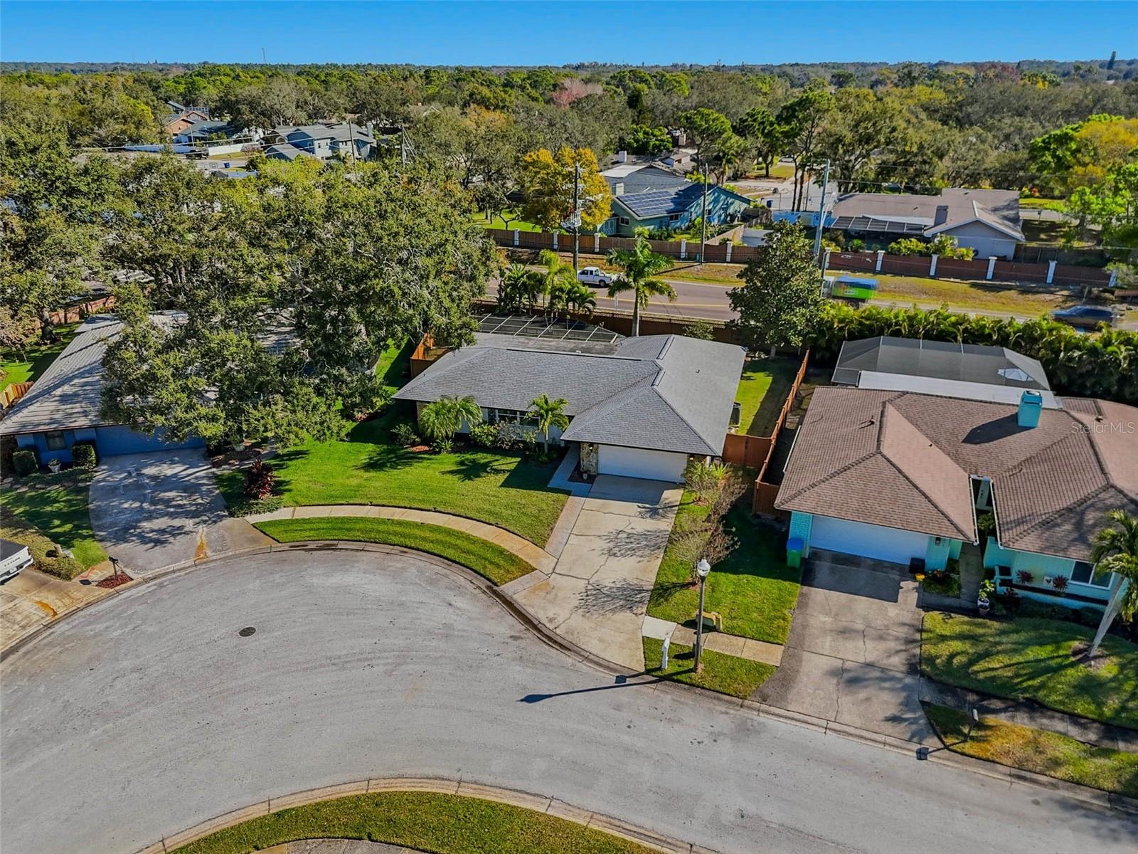 10099 LINDEN PLACE DR, SEMINOLE, FL, 33776