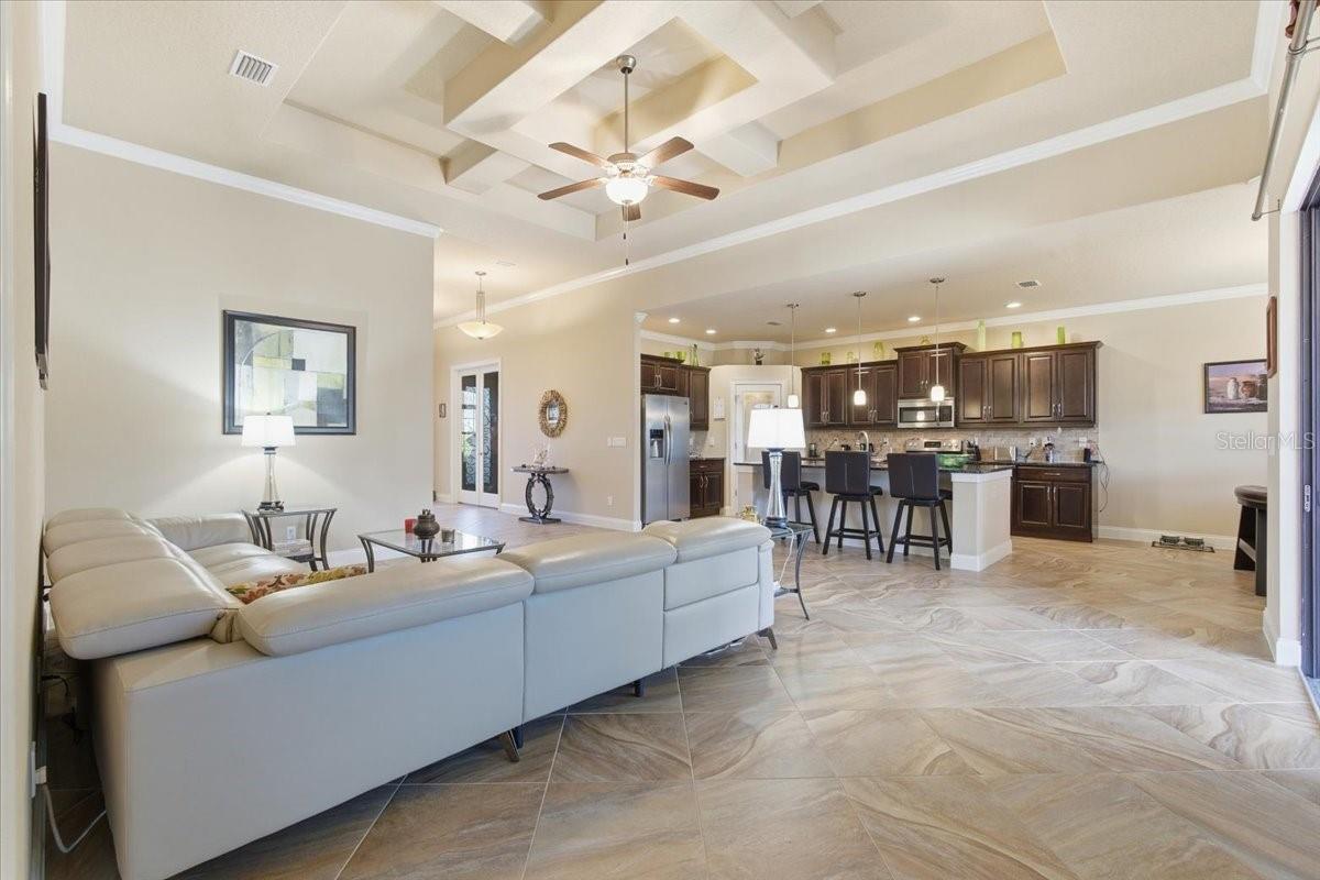 8 COCHRAN LN, PALM COAST, FL, 32137