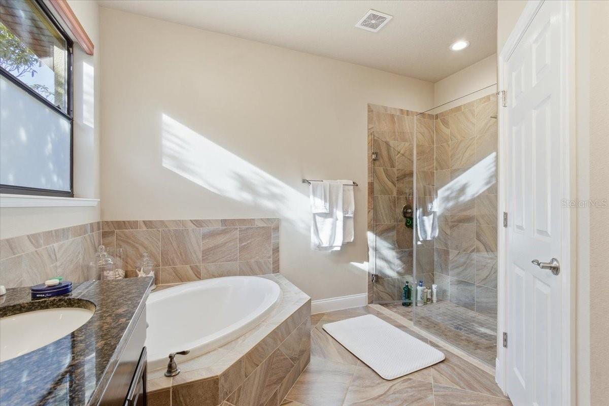 8 COCHRAN LN, PALM COAST, FL, 32137