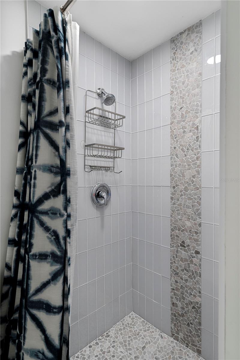 341 WERTZ DR, LARGO, FL, 33771